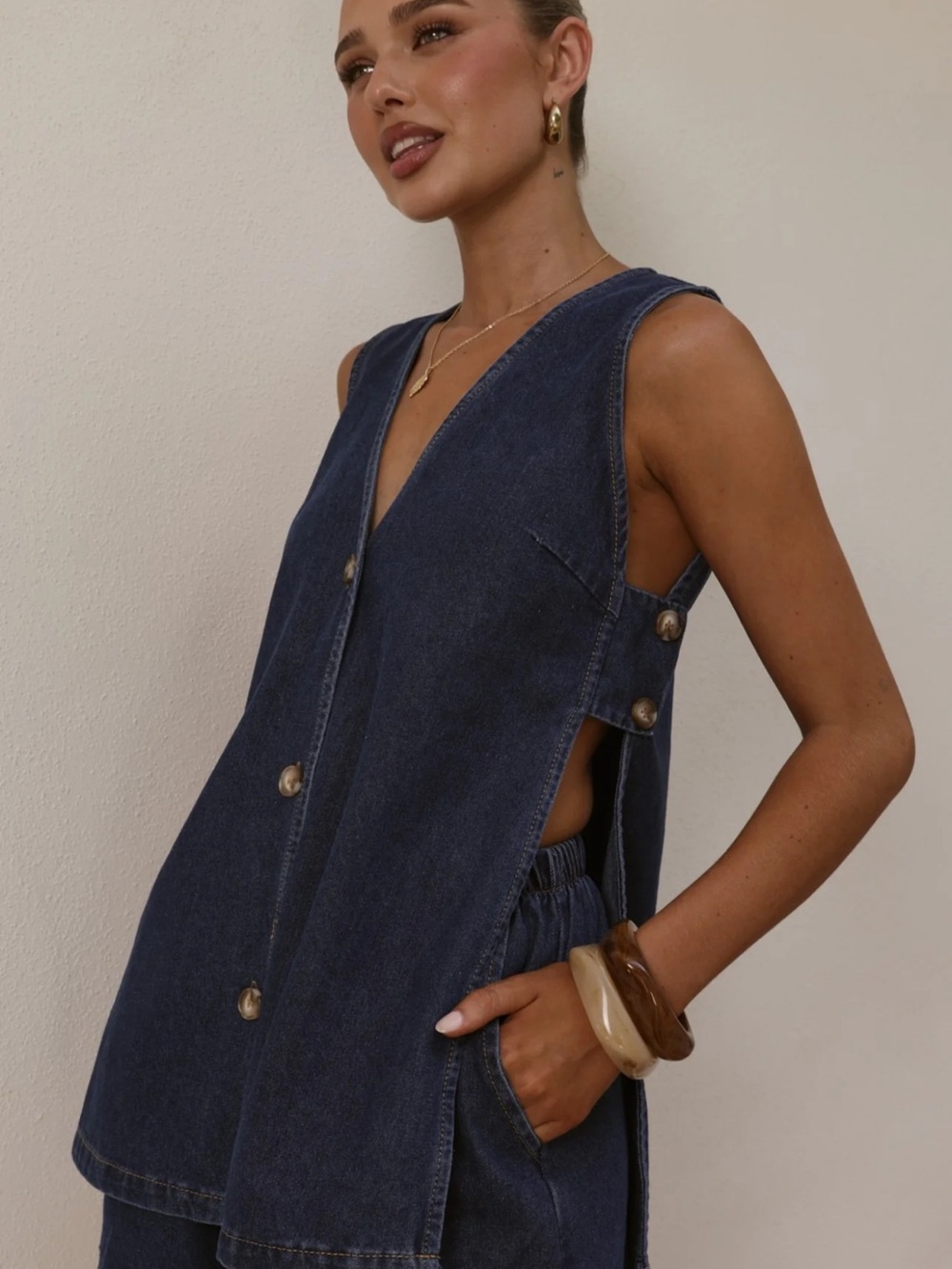 Set! Sleeveless Dark Blue Denim Button-Front Tank Top and shorts - full set